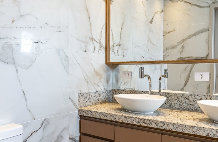 Encimera de baño en Granito Blanco Leblon